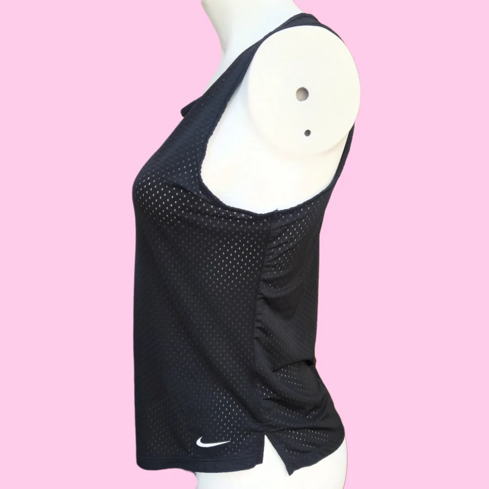 Nike Womens Dri-Fit One Luxe Breathe Standard Tank Top X-SMALL